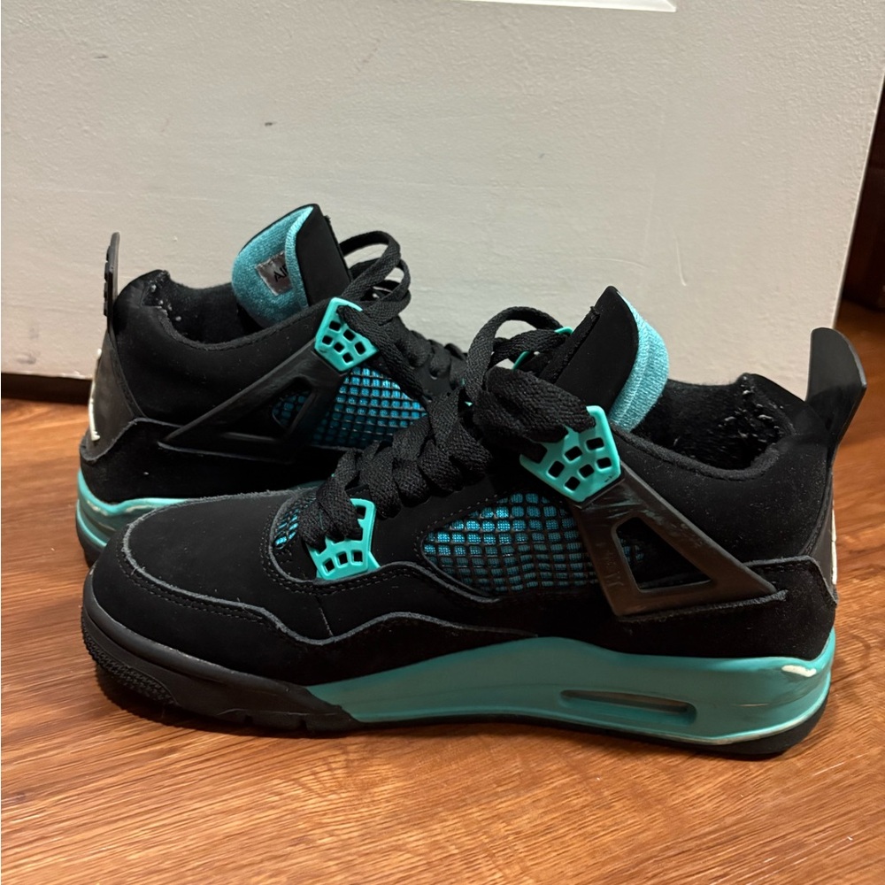 Tiffany Blue Jordan 4’s